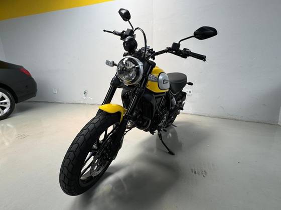 DUCATI SCRAMBLER ICON 